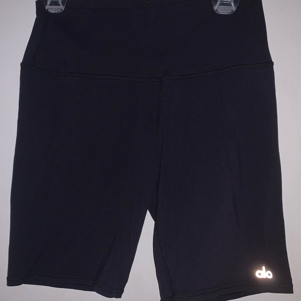 ALO SHORTS